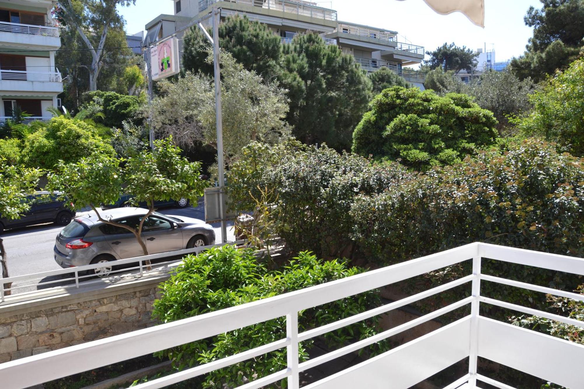 Апартаменти Vouliagmeni Seaside Flat Афіни Екстер'єр фото